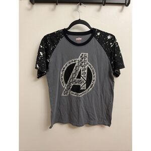 Youth Avengers Tshirt Gray‎ Sz Md 10/12